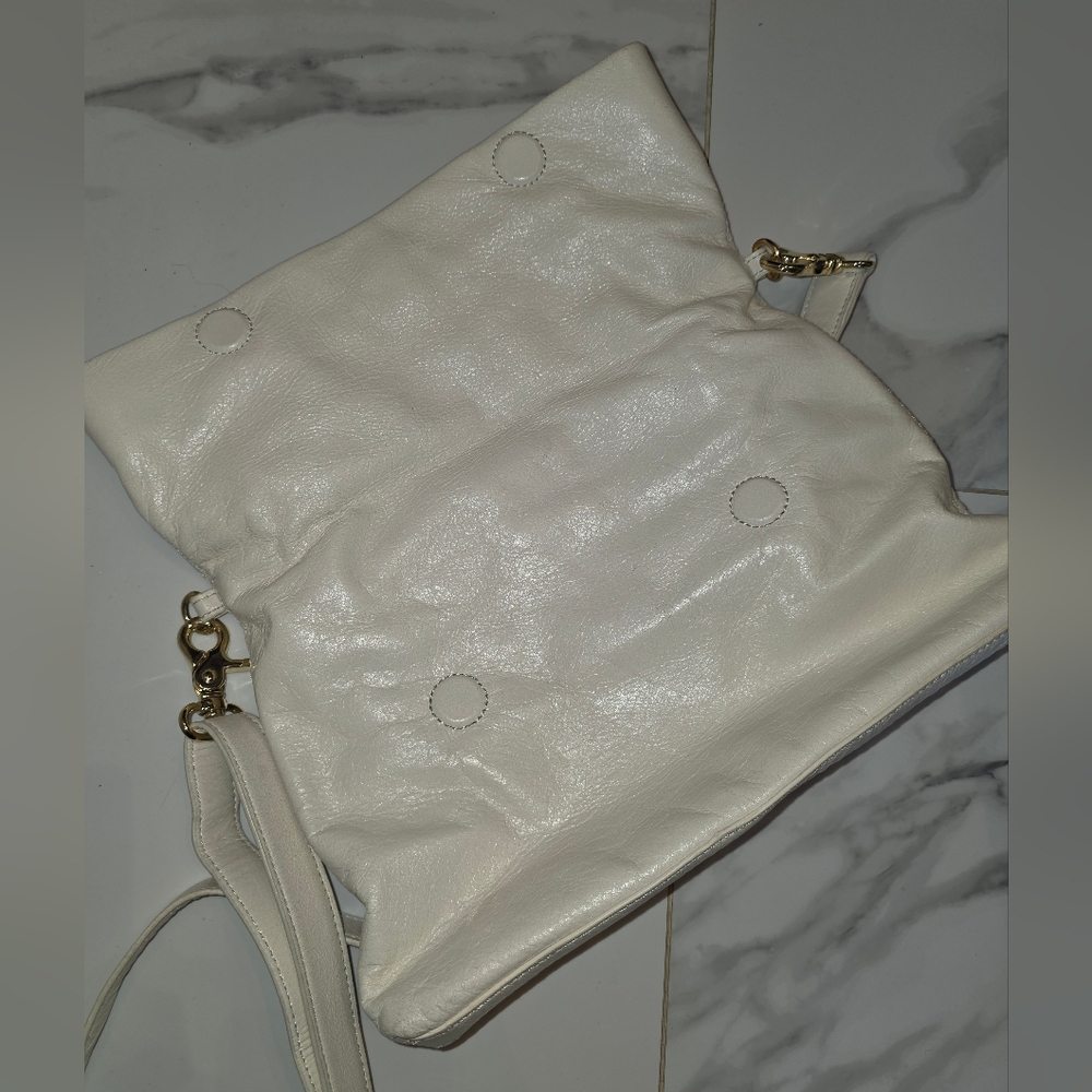 Elegant Cream Shoulder Bag - Picture 5 of 8